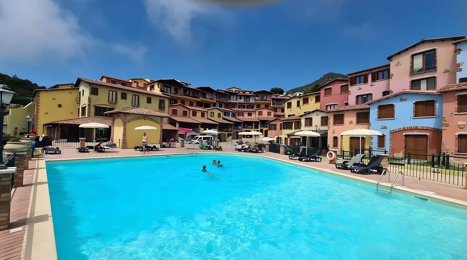 Foto 4 von 40: Villa L'Estasi Tanca Piras am Pool mit Meerblick