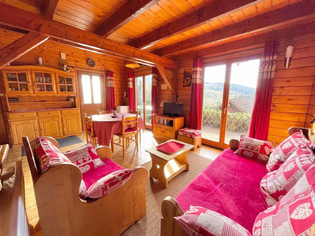 Foto 4 von 32: Cottage für 6 Personen mit Balkon