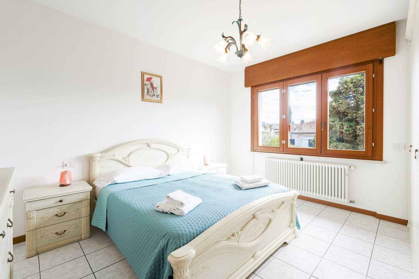 Foto 8 von 30: Regarda - La Terrazza di Garda Wohnung mit Terrasse mit Seeblick