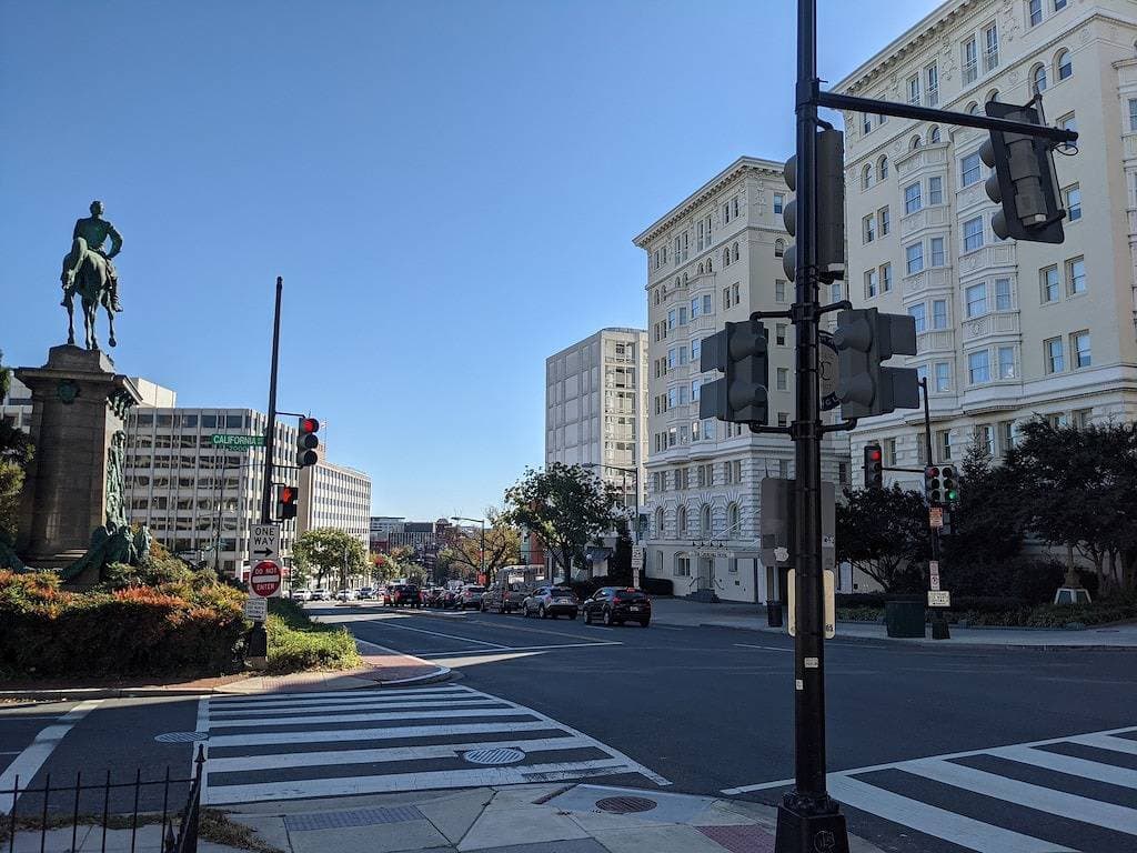 Foto 2 von 10: Dupont/Kalorama-Entire Unit w/Parking Pass, W/D, WiFi, Kitchen