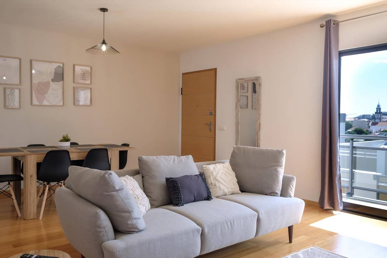 Foto 6 von 48: Ferienhaus für 5 Personen mit Balkon