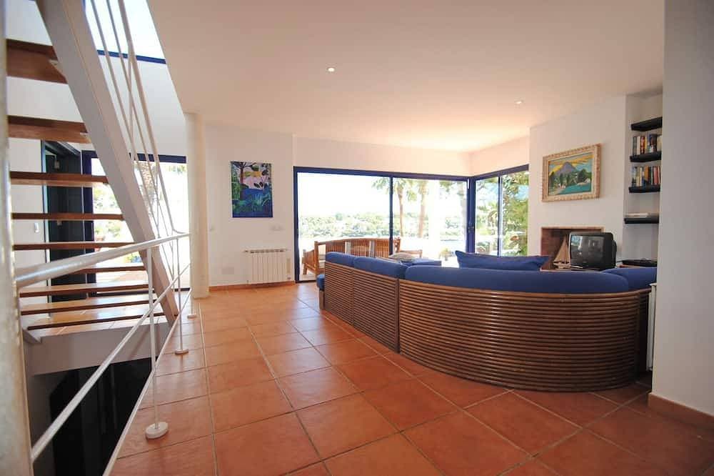 Foto 9 von 30: Frontlinie Villa In Es Forti, Cala d'Or