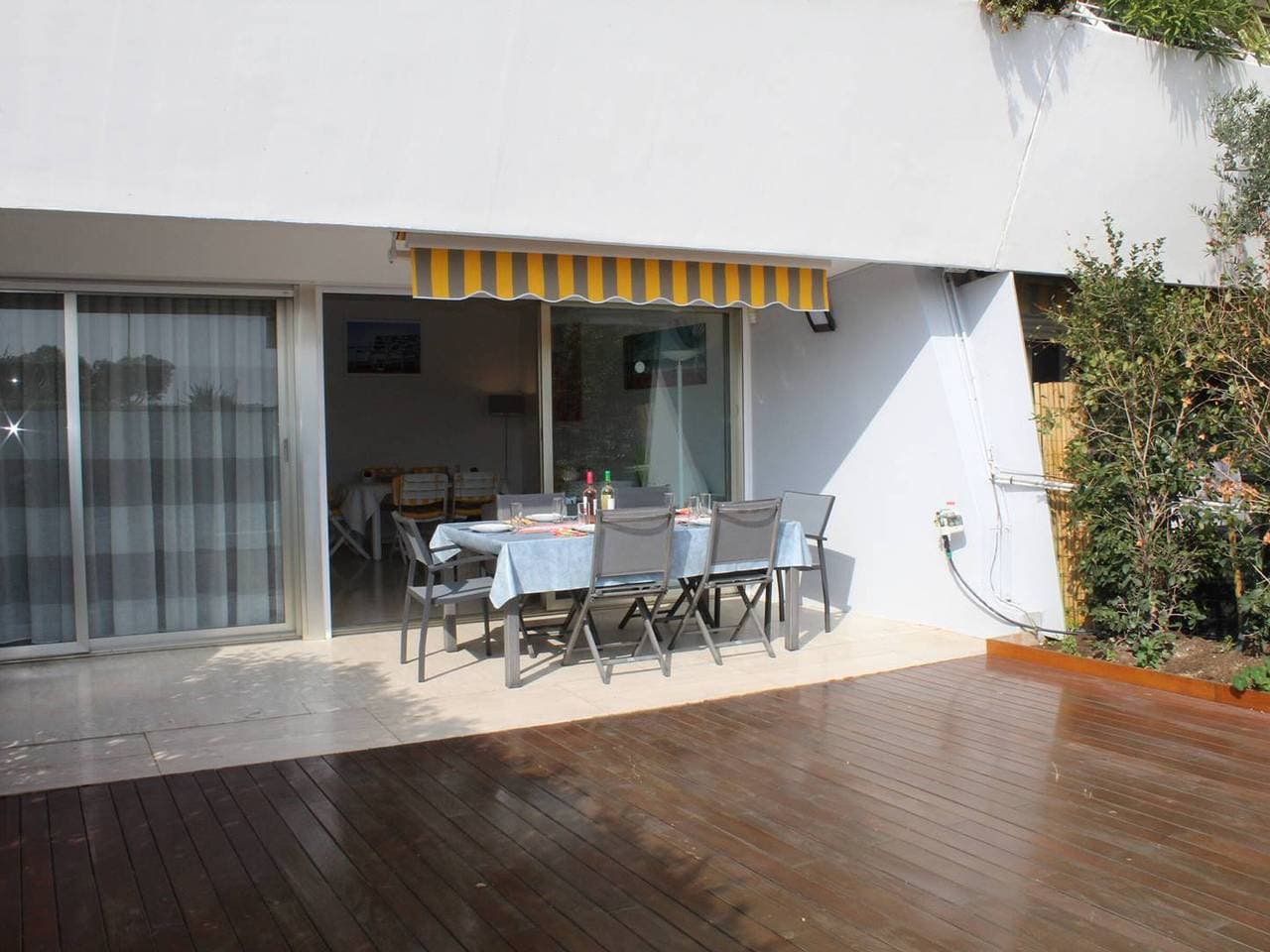 Foto 9 von 16: Erdgeschosswohnung mit Garten + Terrasse, 3-Zimmer, 4 Personen, 5 Min. zum Strand – Villeneuve-Loubet Plage