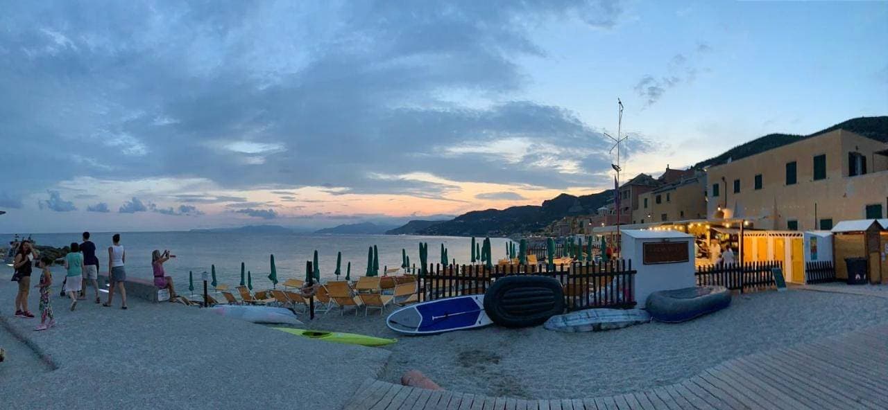 Varigotti #subitoalmare 1