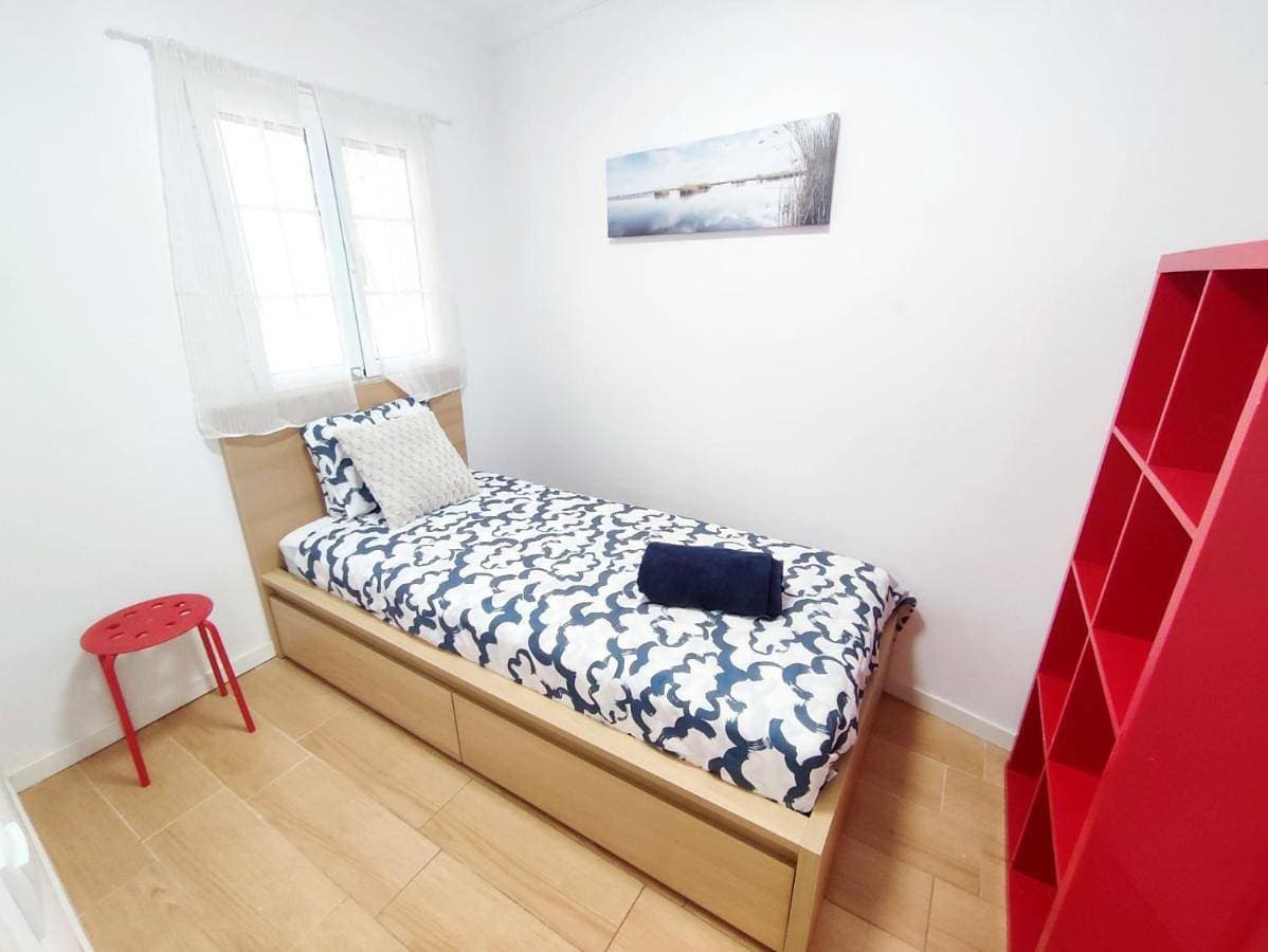 Foto 5 von 43: Four-Bedroom House