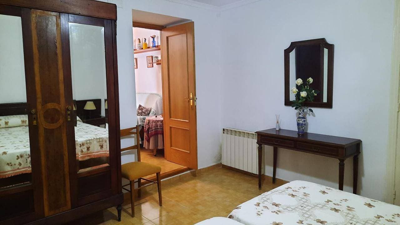 Foto 7 von 8: One-Bedroom Apartment