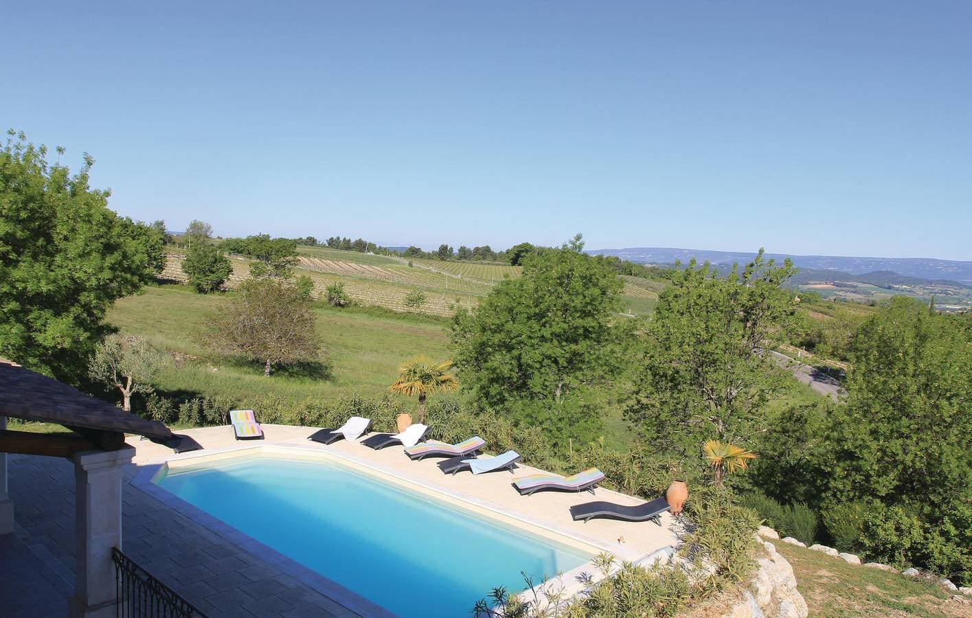 Foto 8 von 18: Apartment mit Bergblick, Parkplatz, Pool und WiFi