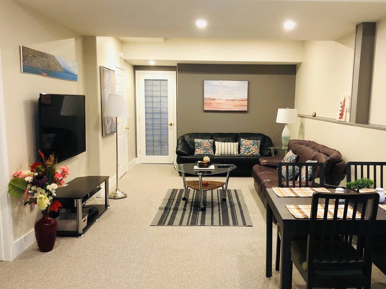 Foto 2 von 33: Großzügige Oasis Suite mit 2 Schlafzimmern und eigenem Eingang