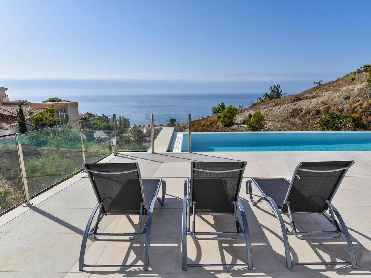 Foto 7 von 35: Villa mit Meerblick, beheiztem Pool und Jacuzzi