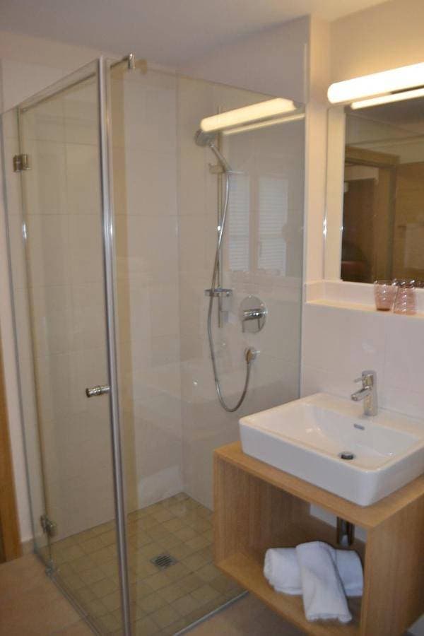 Foto 3 von 12: Double Room
