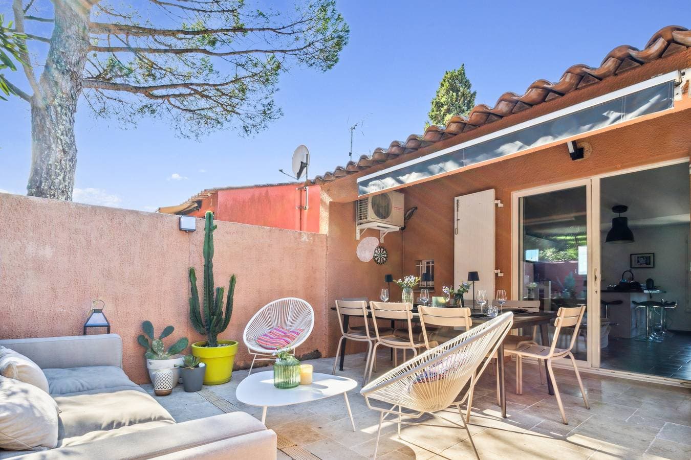 Foto 8 von 22: Ferienhaus für 4 Personen mit Pool