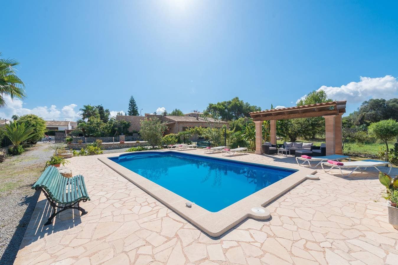 Sa Plana (Cala Bona) – Fantastische Villa mit Privatpool am Stadtrand von Cala Bona und nur 200 m vo... 1