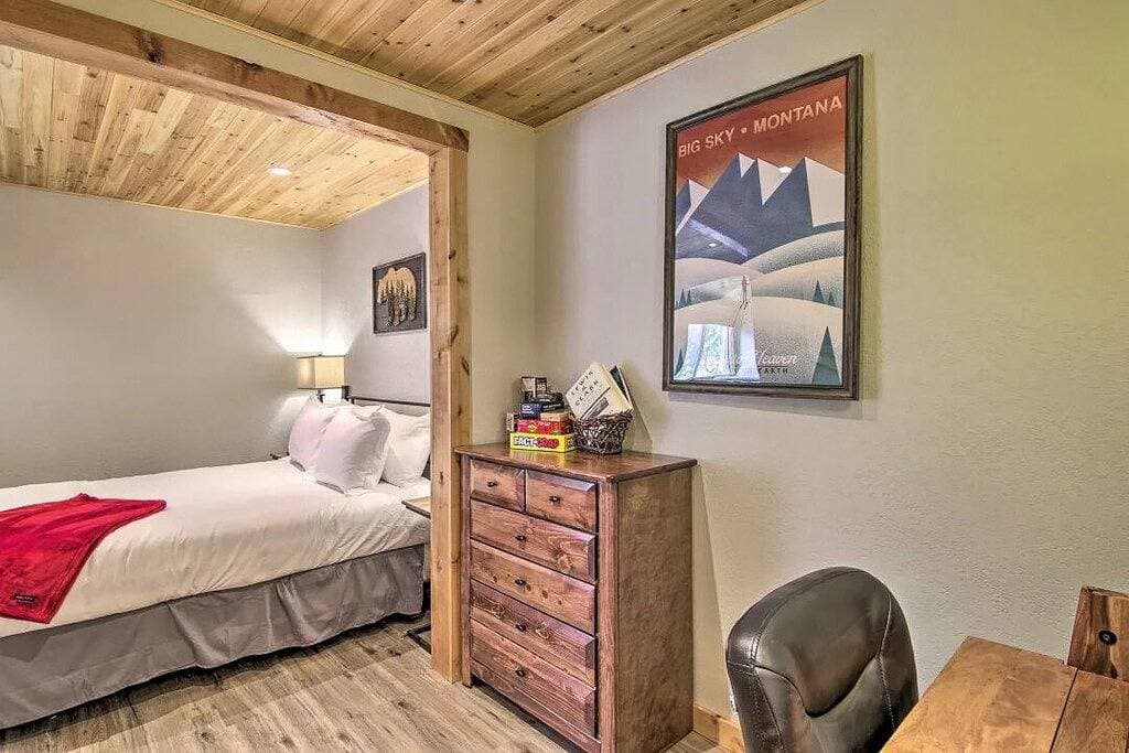 Foto 9 von 16: New! Cozy Big Sky Condo: Walk to Ski Lift & Dining