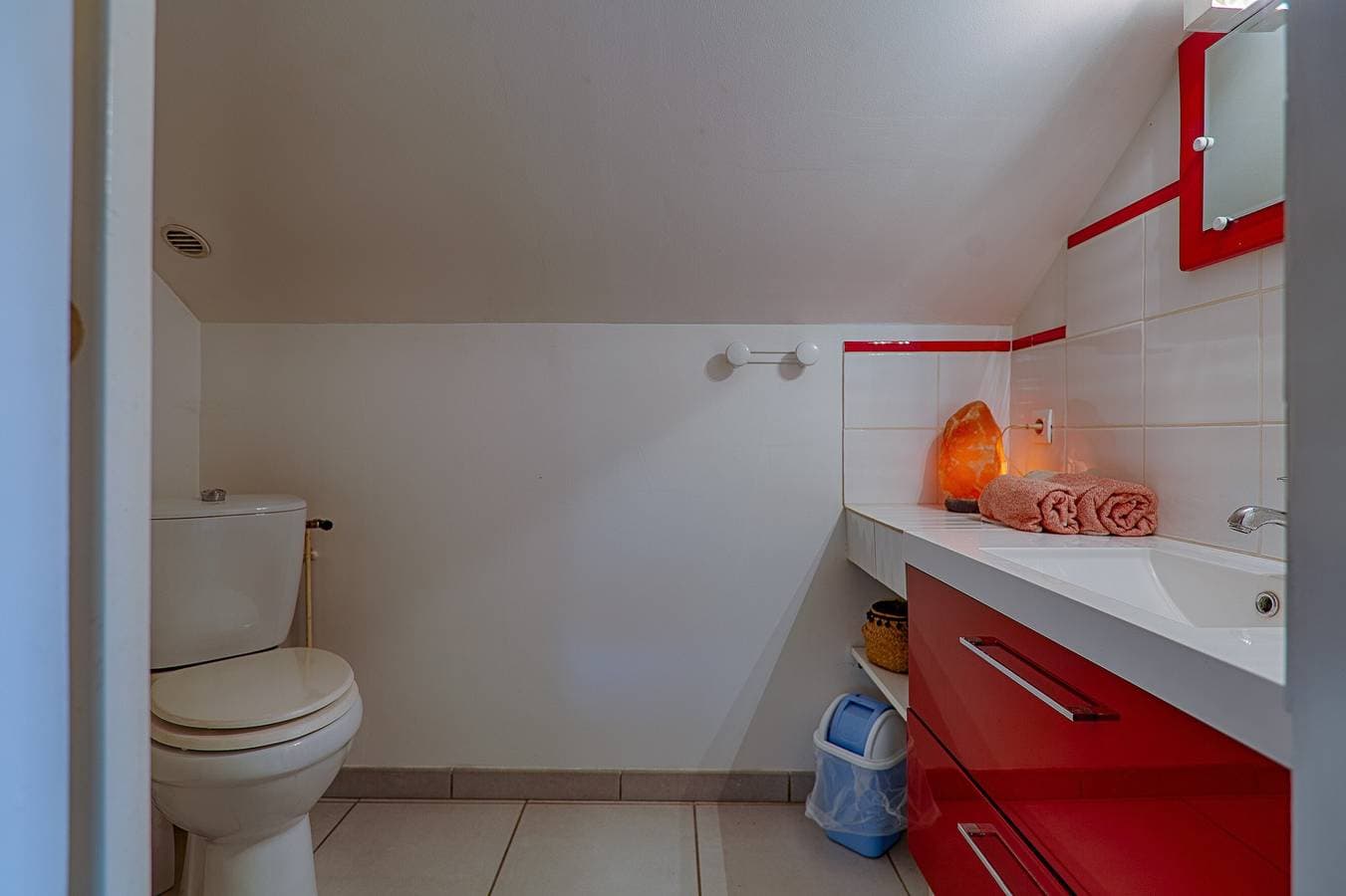 Foto 6 von 33: Appartement „La Salamandre“ mit gemeinsamem Garten, Balkon und WLAN