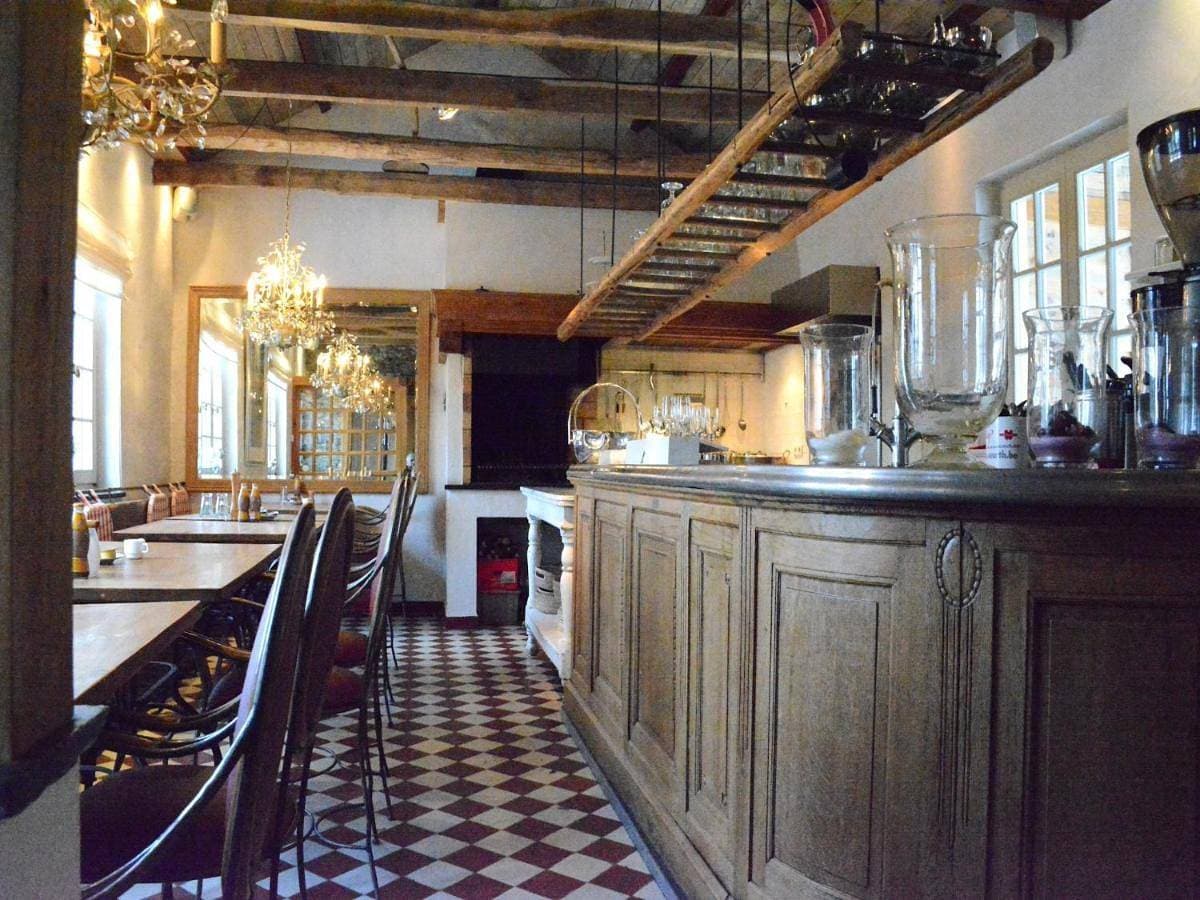 Foto 5 von 5: Six-Bedroom Holiday Home