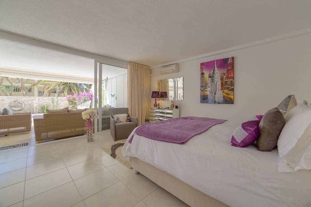 Foto 3 von 30: Luxury Apartment, High-Speed Wi-Fi, Sunny Terrace, Heated Pool, Marazul