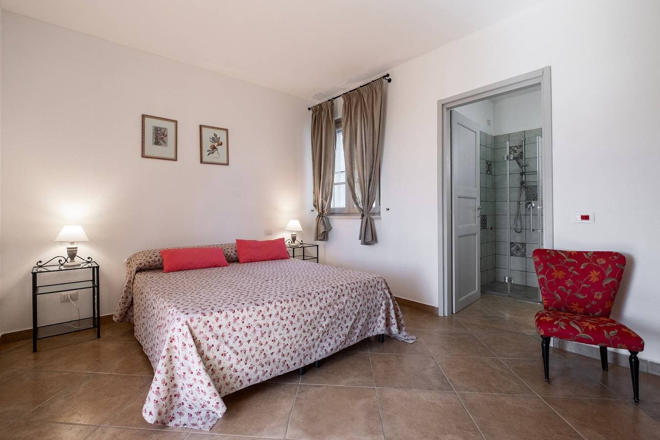 Foto 4 von 29: Zimmer 'Giusti - 3 Leccio' mit gemeinsamem Garten, Wi-Fi und Klimaanlage