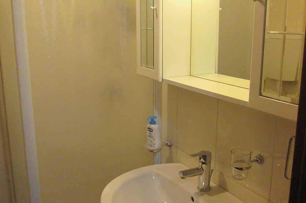 Foto 7 von 21: Apartment for couples with garden - 10 min from the lake!