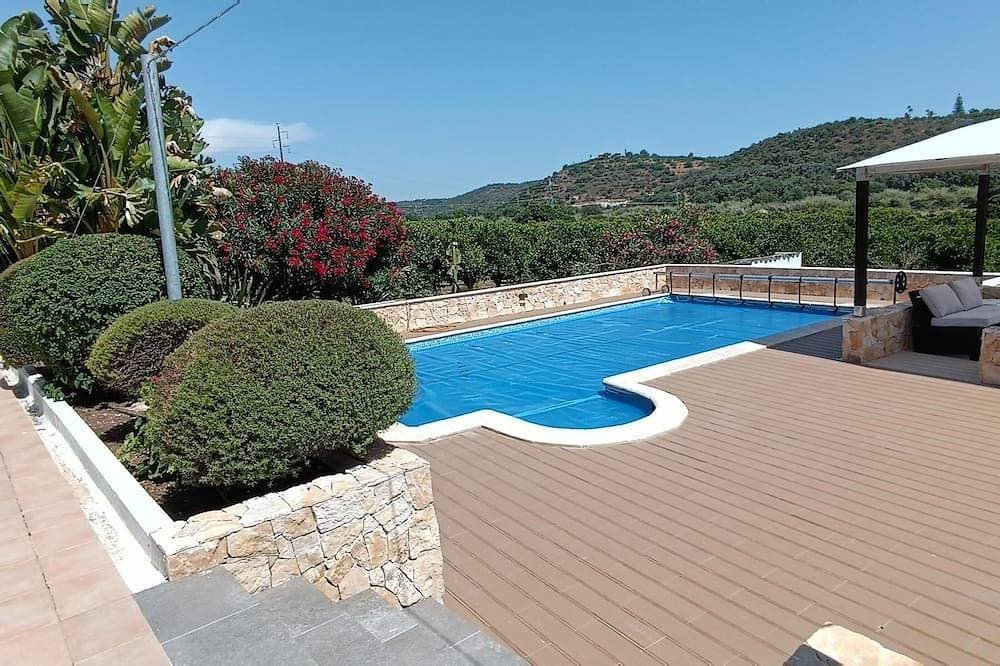 Foto 13 von 15: Villa with 3 bedrooms, 3 bathrooms, ac, wifi. Parking.
