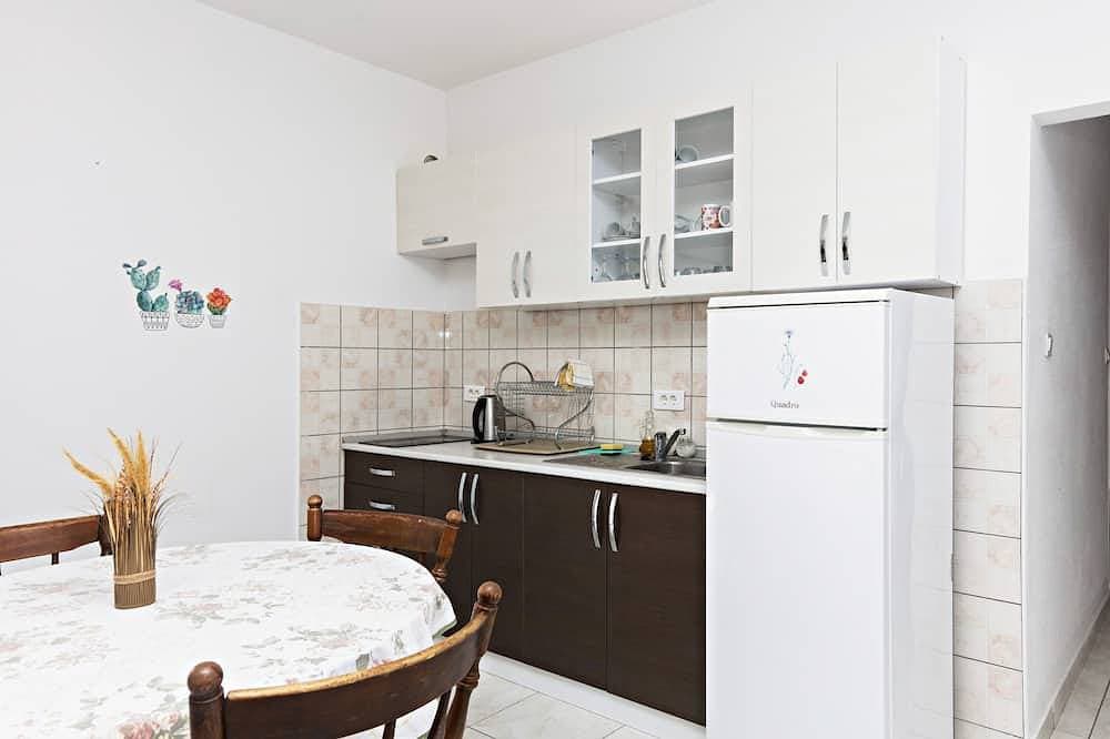 Foto 11 von 16: 1-Zimmer-Ferienwohnung mit Balkon Grebastica, Sibenik