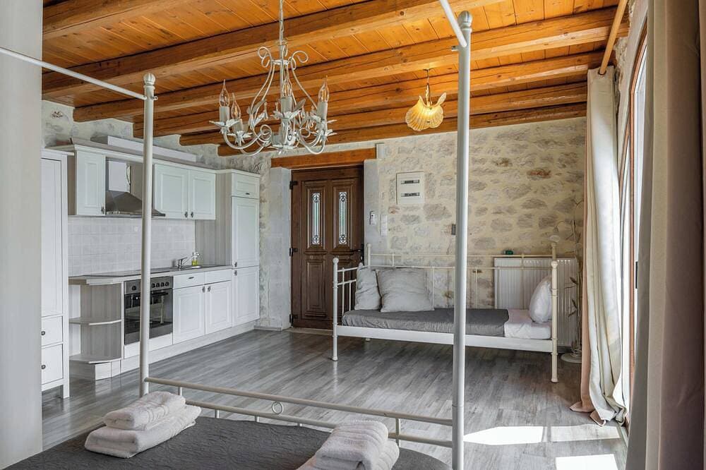 Foto 7 von 30: Countryside Villa with a Walk-in Free Form Pool
