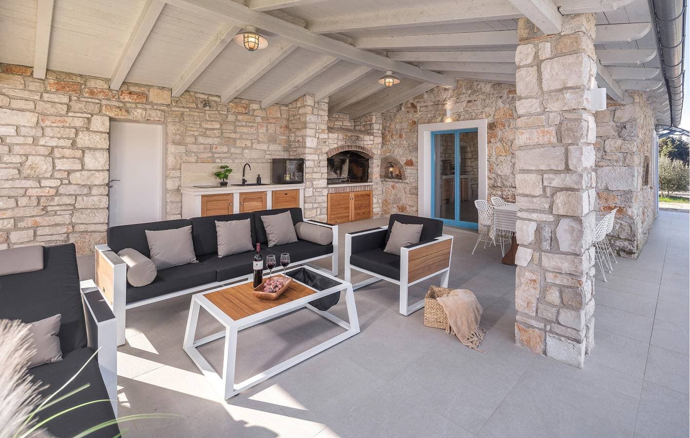 Foto 13 von 33: Charmante 110 m² große Wohnung mit Terrasse, WLAN und 600 m zum Strand