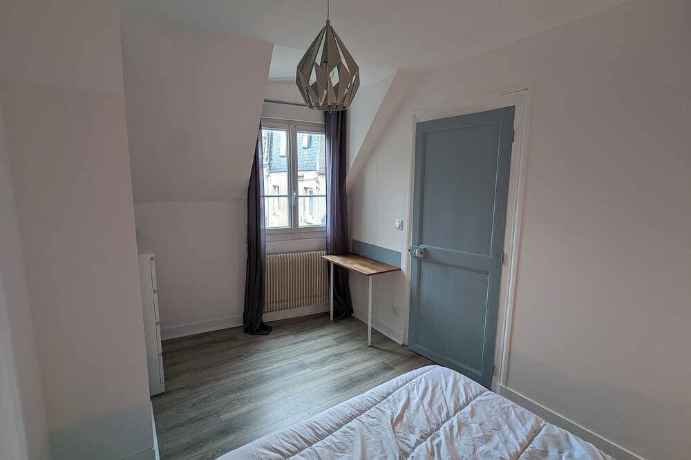 Foto 3 von 30: Quiet townhouse on the front shore, nearby restaurants & shops, 10m from the sea