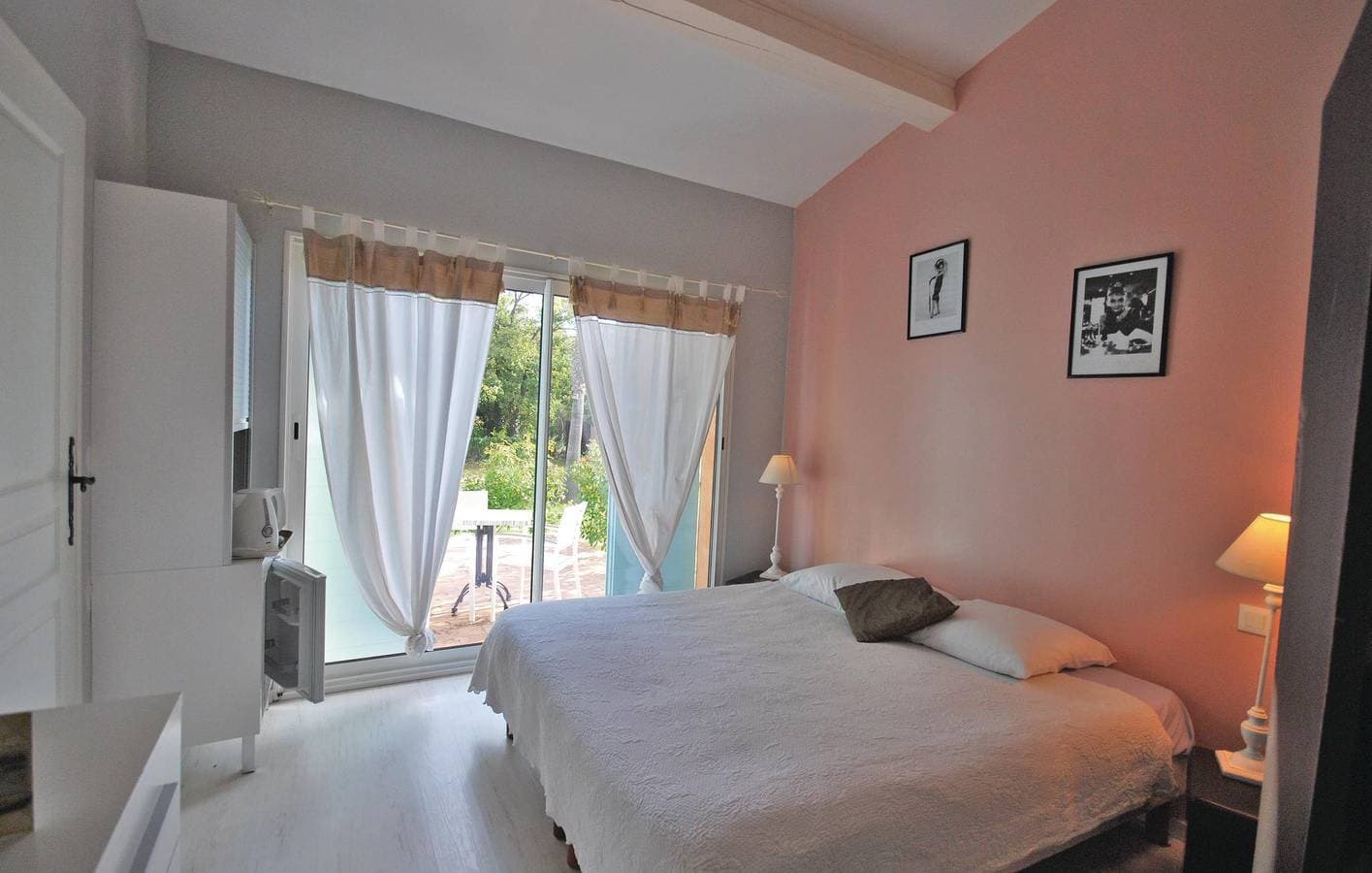 Foto 8 von 31: Luxus-Wohnung mit Pool und Parkplatz in Ramatuelle