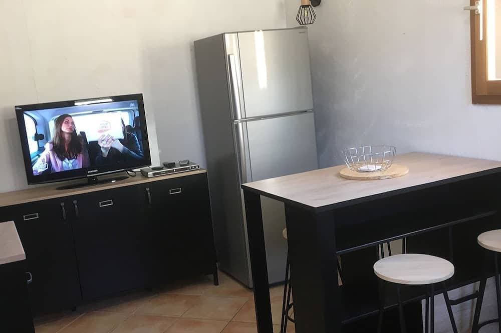 Foto 11 von 22: Comfortable air-conditioned studio in a quiet villa 15 km from Cannes