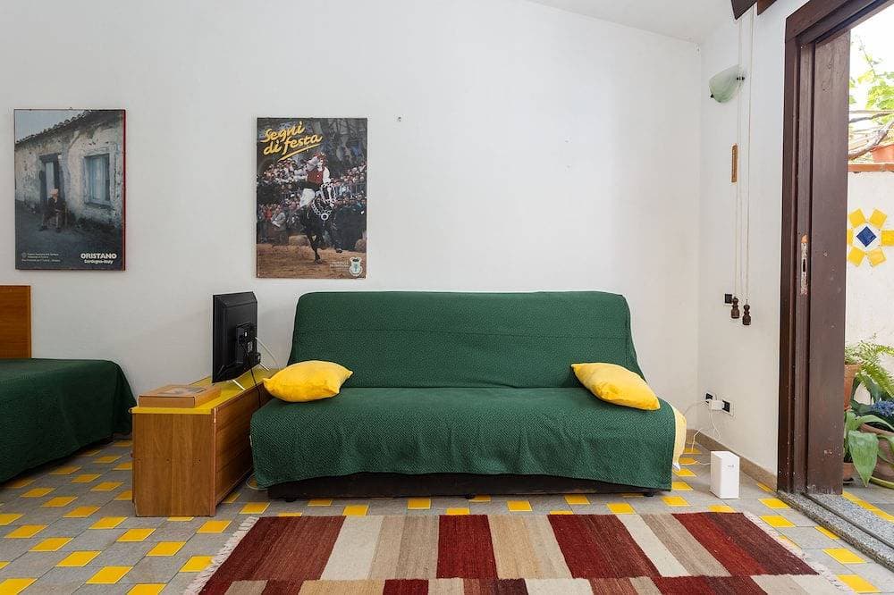 Foto 6 von 16: Lovely studio apartment 200mt from the sea