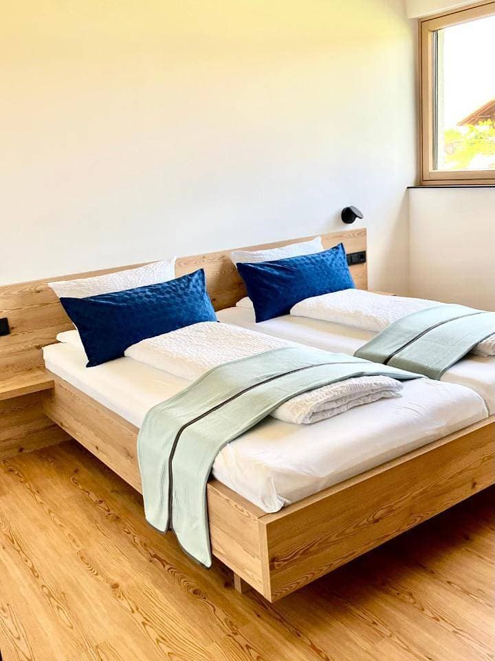 Foto 7 von 29: Two-Bedroom Apartment with View