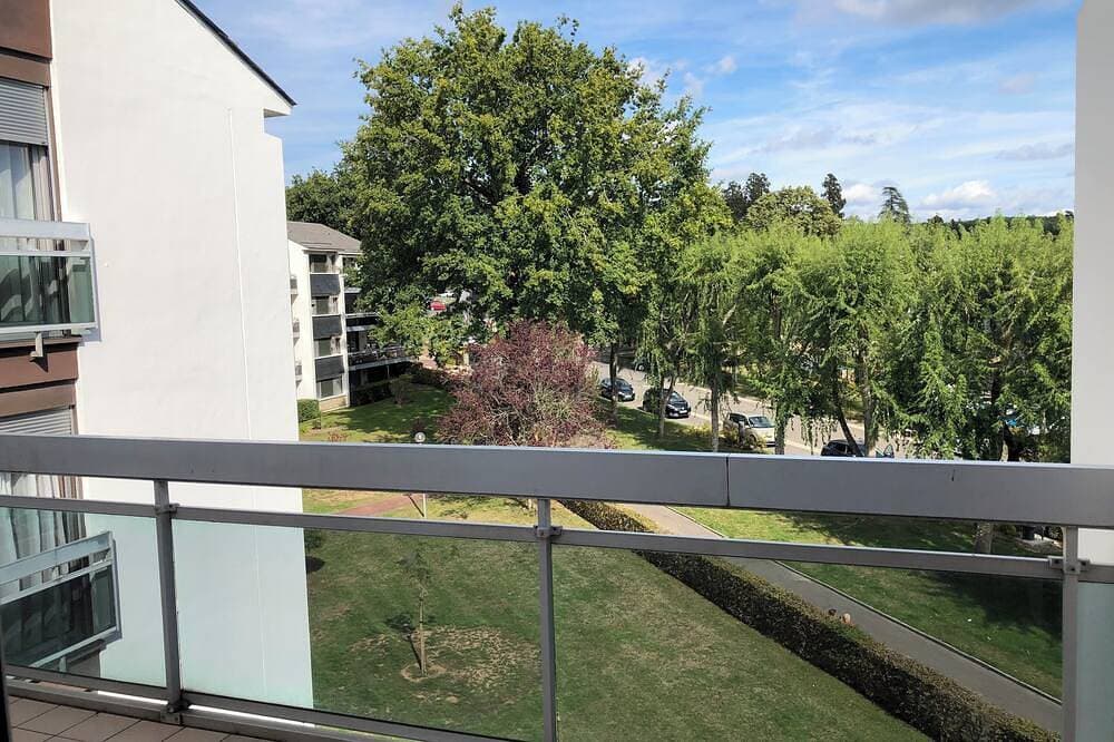Foto 12 von 13: T2 43m2 very bright, close to shops, private parking, janitor