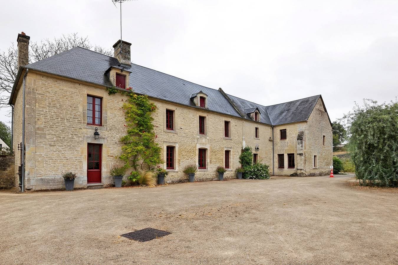Domaine du Château de Pierrepont 1