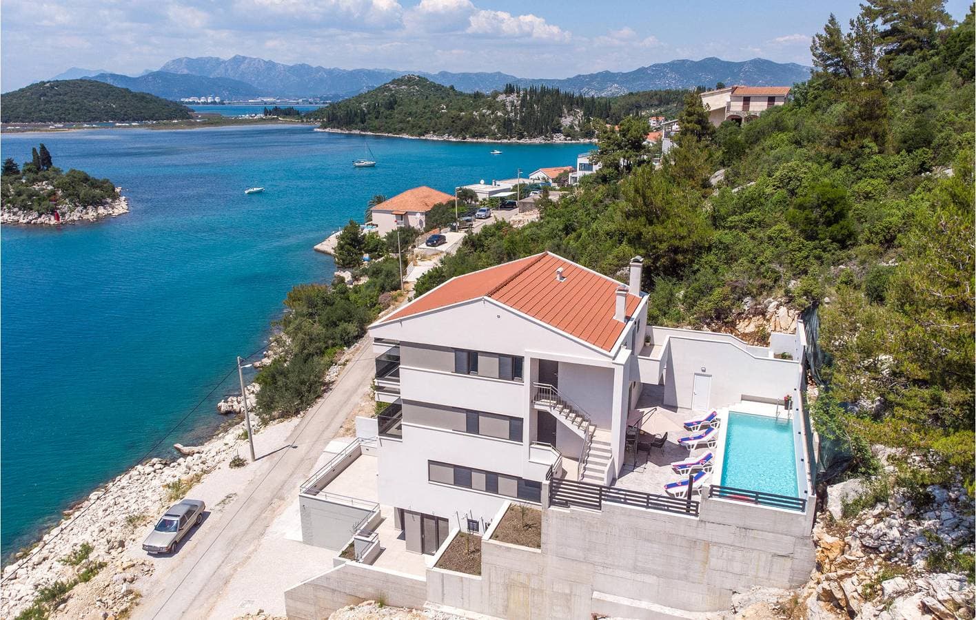 Foto 5 von 53: Schick, 2,5 km vom Strand entfernt: Gemütliche Ferienwohnung mit Pool und Terrasse