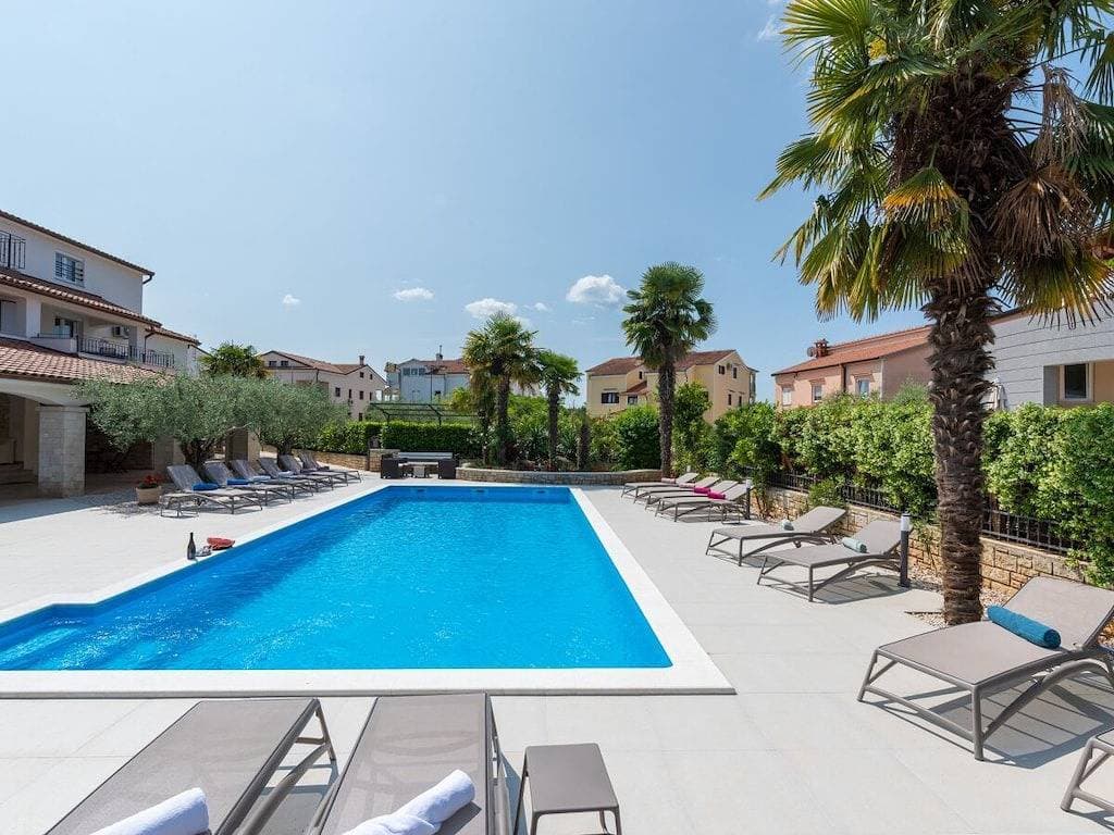 Foto 4 von 21: Ferienwohnung in Porec mit Schwimmbecken