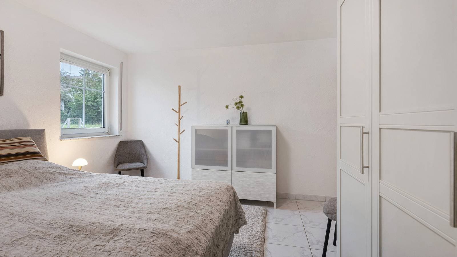 Foto 11 von 21: Ferienwohnung 'Heidegarten' mit Privatterrasse, Gemeinschaftsgarten und Wi-Fi