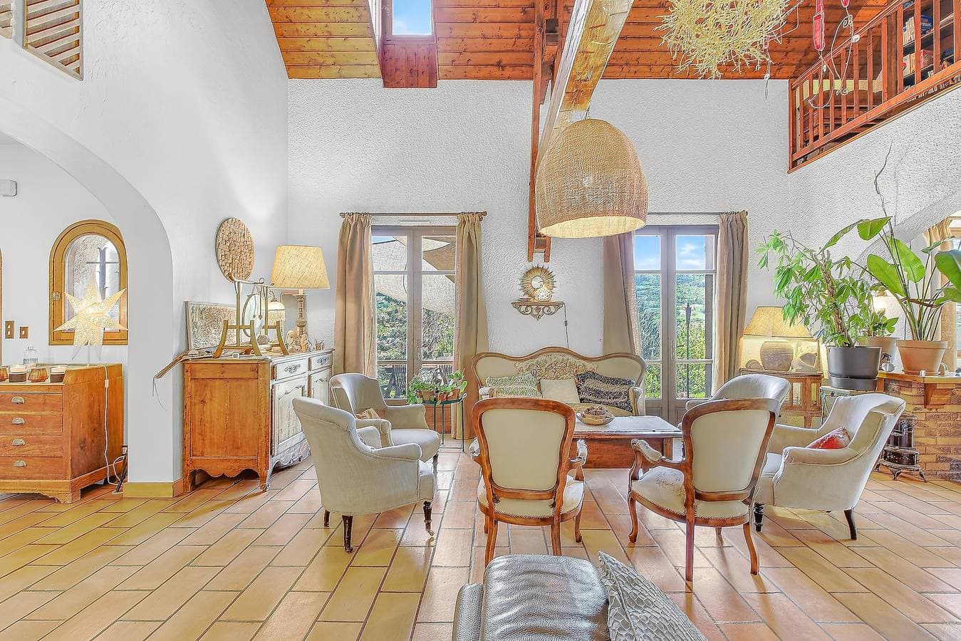 Foto 13 von 39: Gästezimmer Corail 18 m² – Bergblick & privater Pool