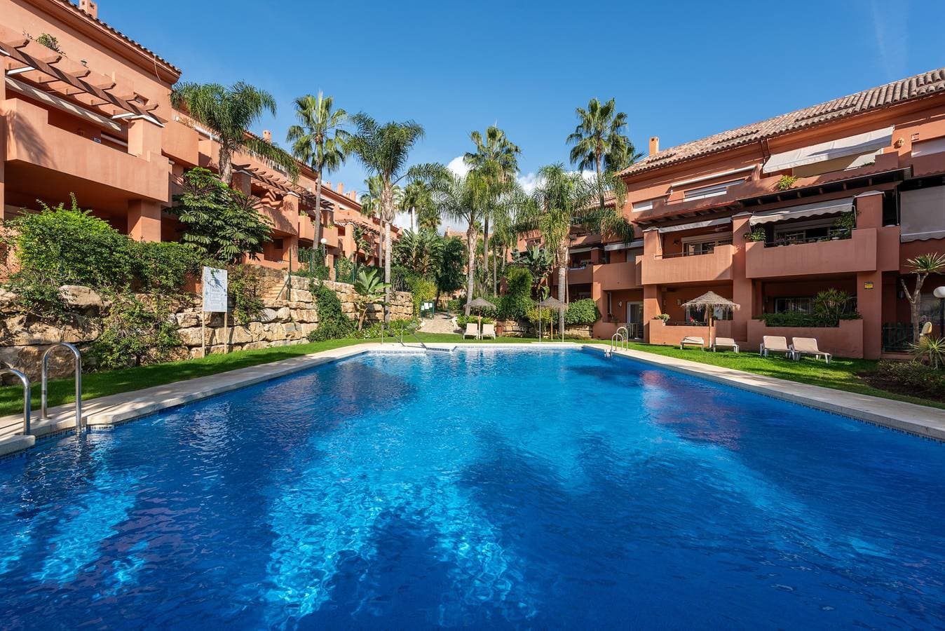 La Fragata Estepona 3b 2b Seaview 1