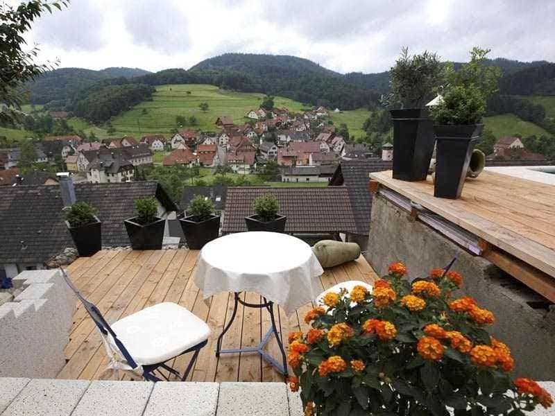 Foto 6 von 24: Two-Bedroom Apartment with Balcony and Terrace