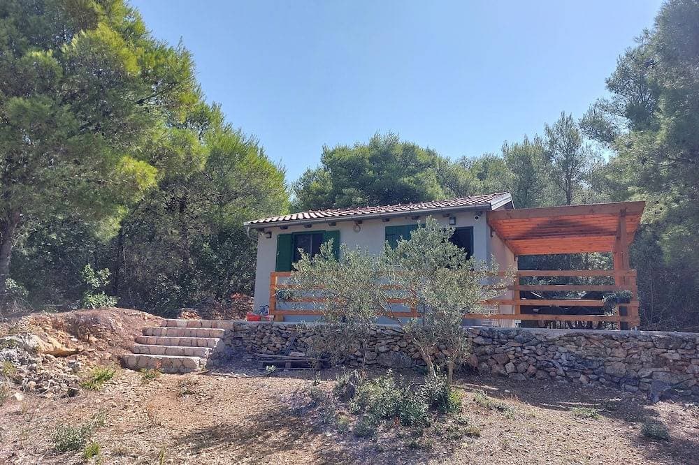 Foto 8 von 18: Neues Ferienhaus mit 2 Terrassen, direkt am Meer - ein Traum umgeben von Wald