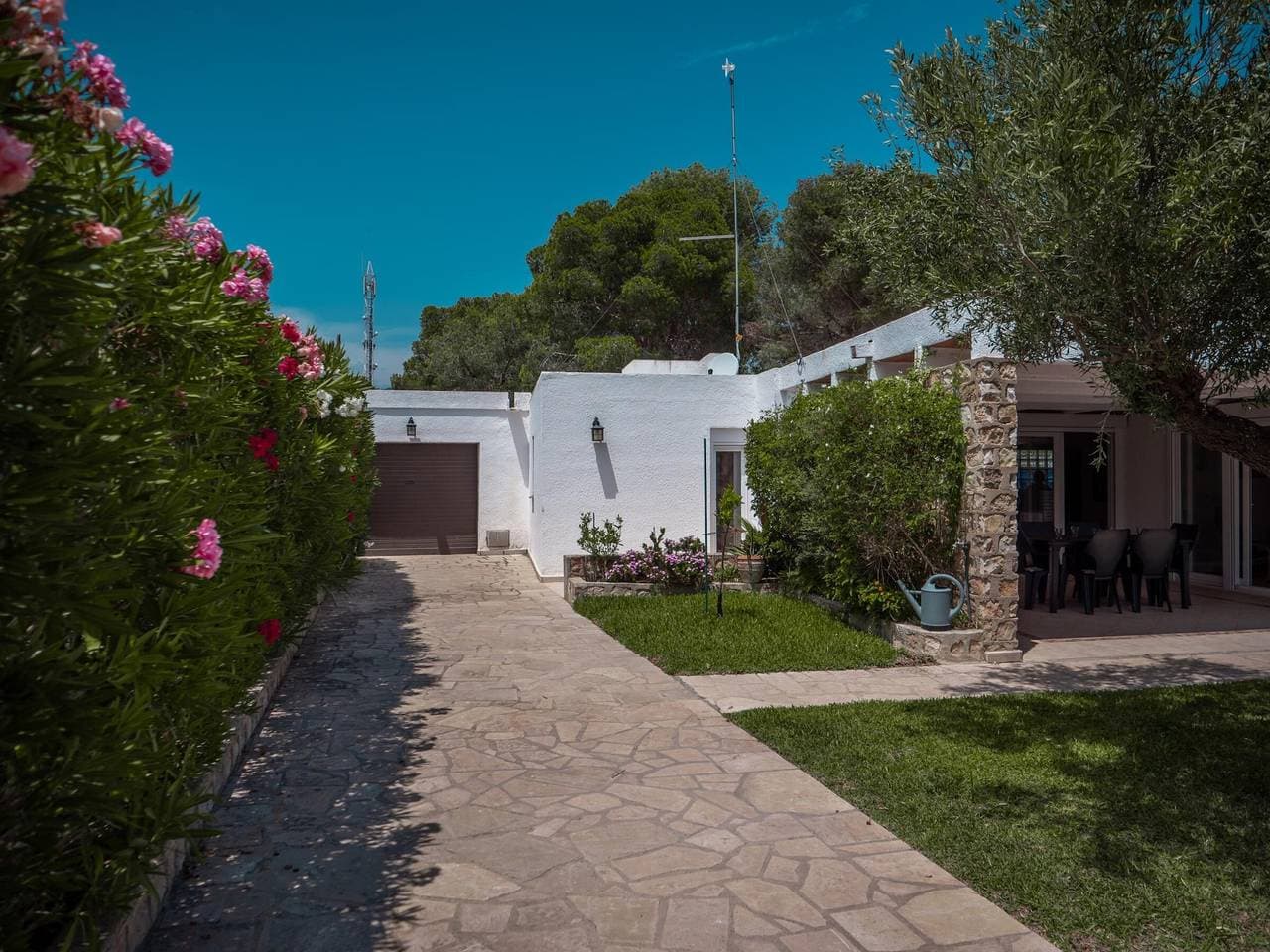 Foto 4 von 23: Einstöckige Villa mit privatem Garten in Spanien
