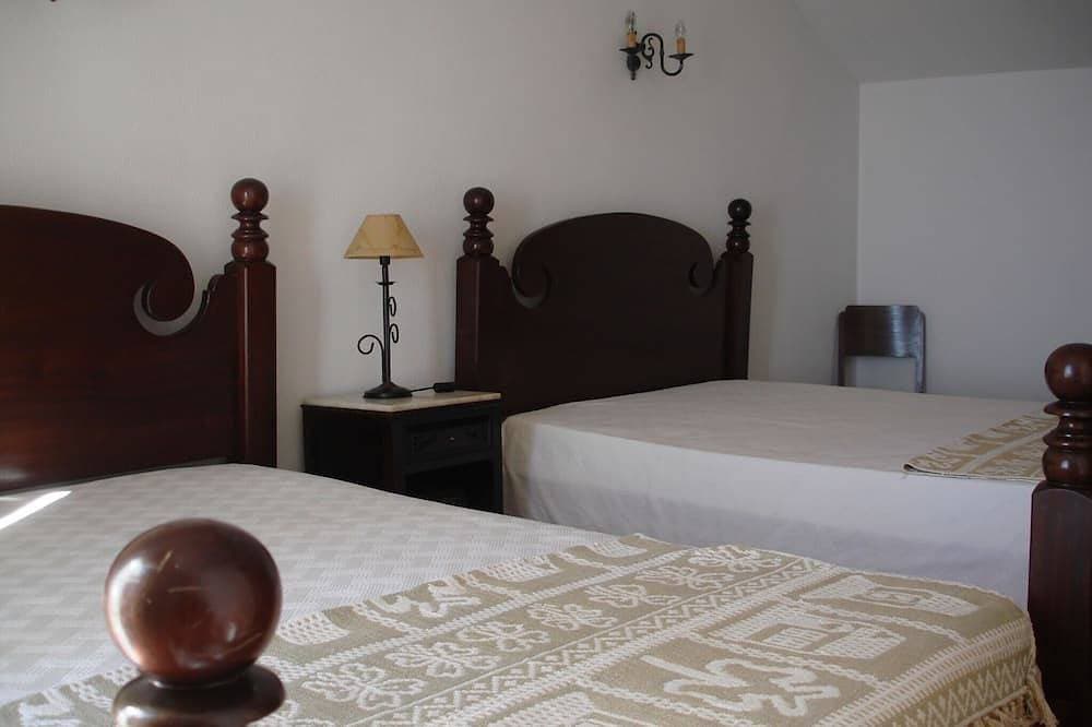 Foto 4 von 30: Luxus-Villa am Meer mit privatem Pool, Terrasse und Meerblick