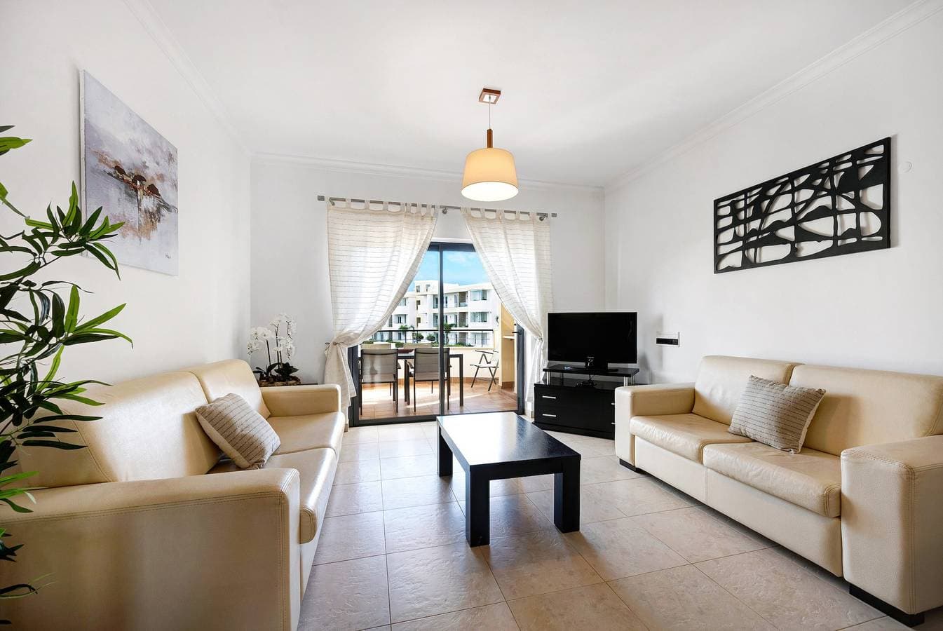 Foto 3 von 32: Apartment 'Chez Hélène et Paulo' mit Gemeinschaftspool, WLAN und Klimaanlage