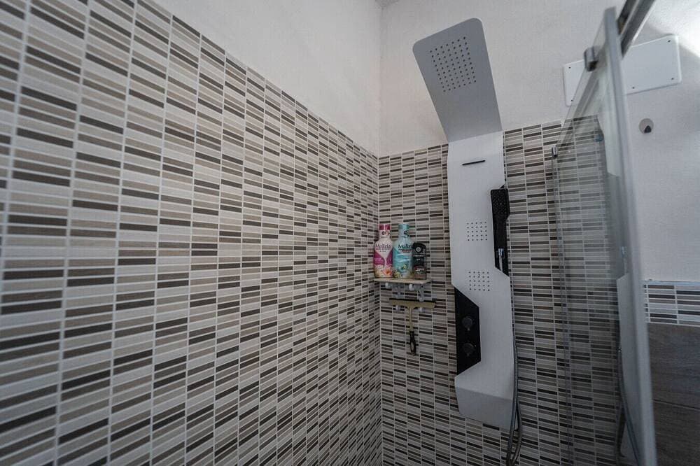 Foto 10 von 20: Appartamento Romano - Jacuzzi