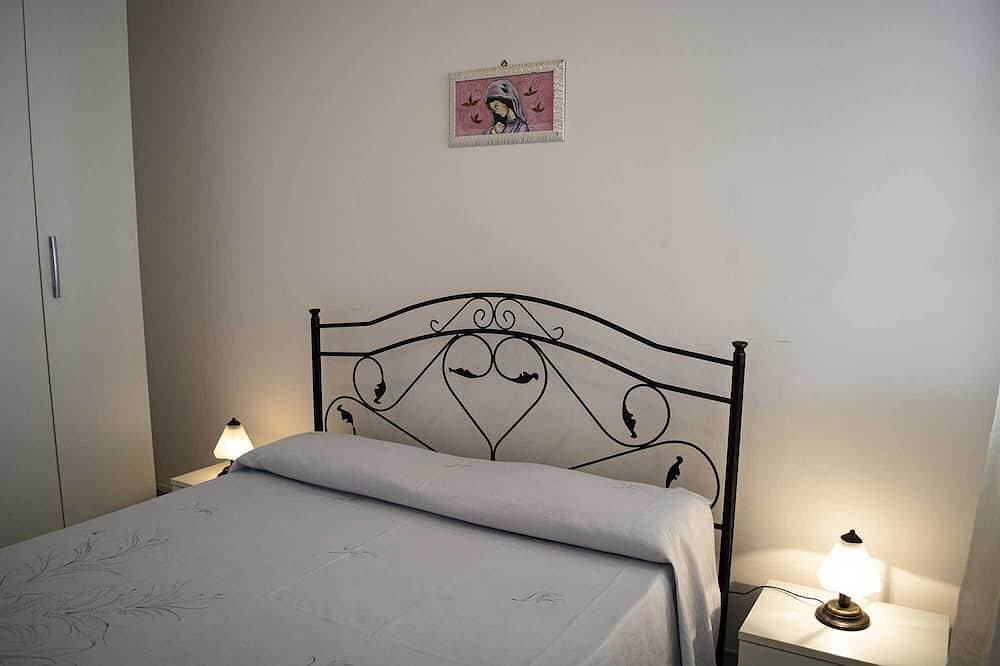 Foto 2 von 24: Hübsche Zwei-Zimmer-Wohnung mit möblierter Terrasse