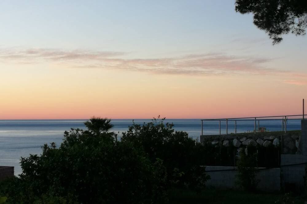 Foto 11 von 30: Atemberaubendes Anwesen, Aussicht, Garten und neuer Pool!