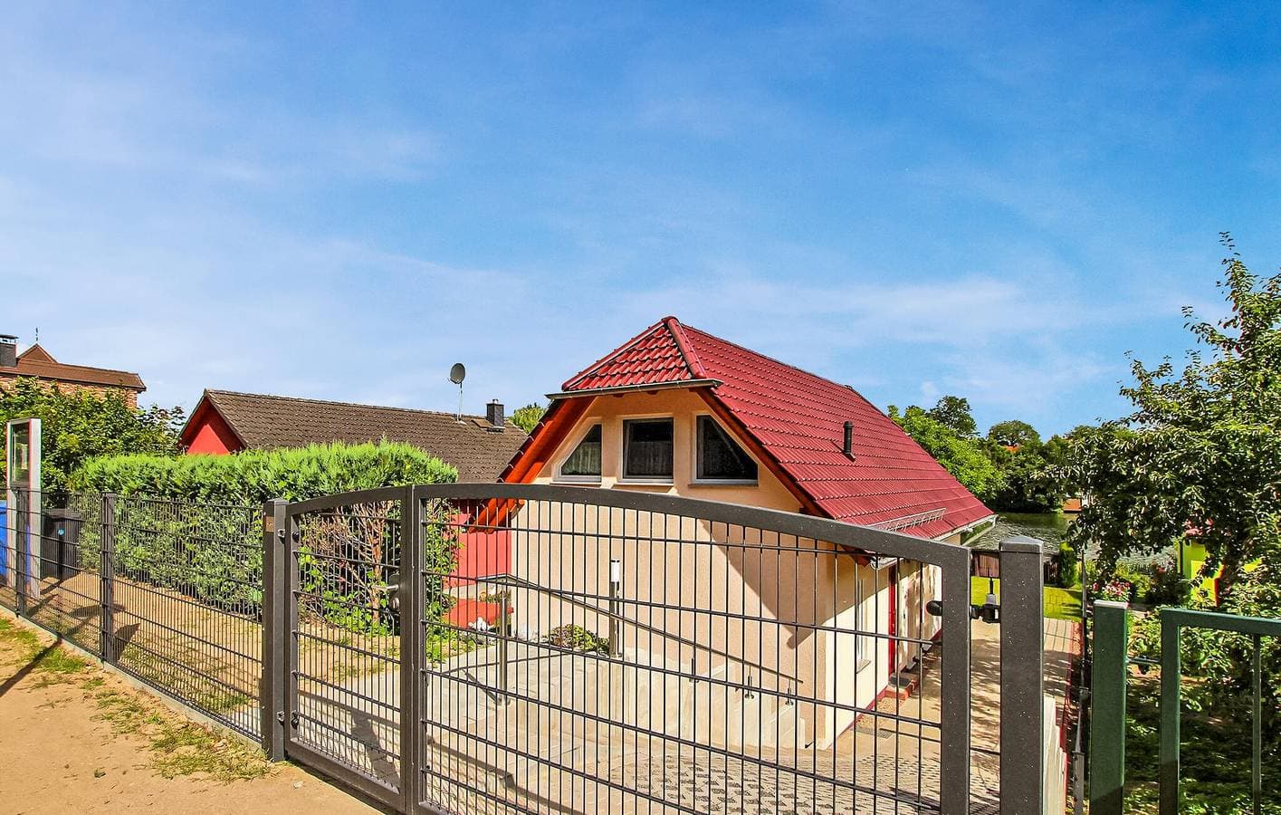 Foto 3 von 25: Gemütliche Wohnung mit Seeblick, Parkplatz, Garten und Terrasse