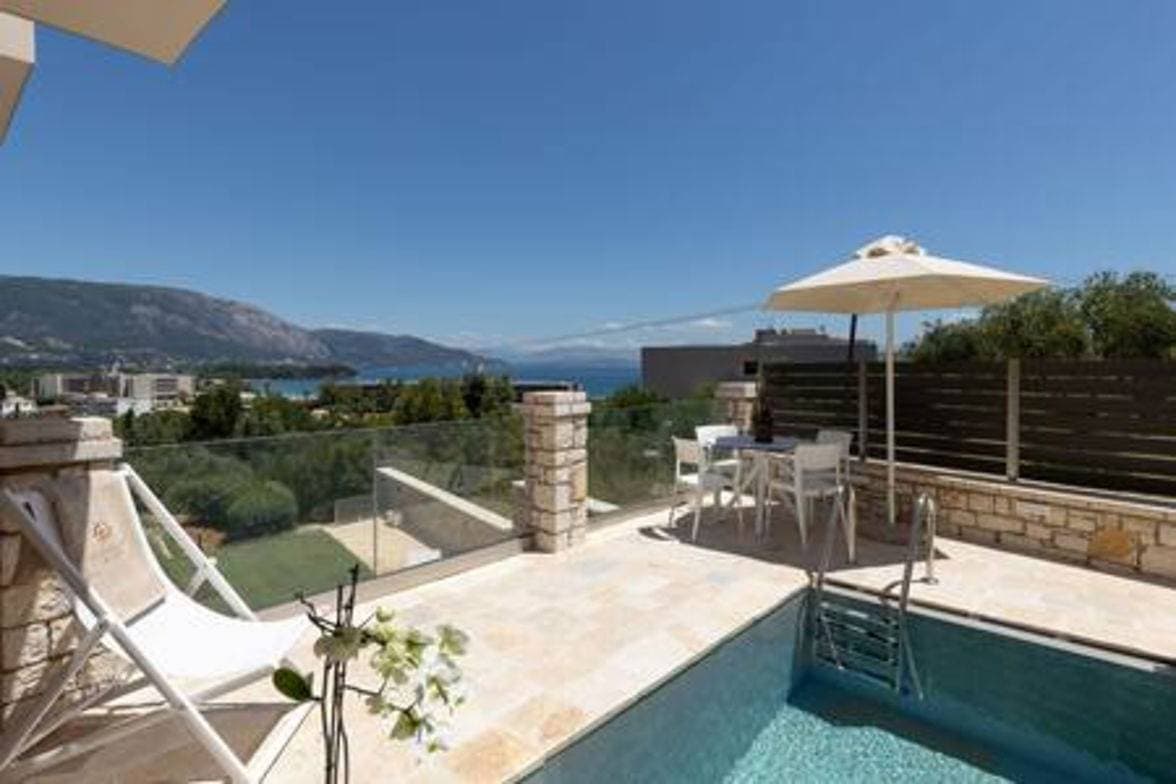 Foto 13 von 38: Onore Sunset Suite & pool | Dasia