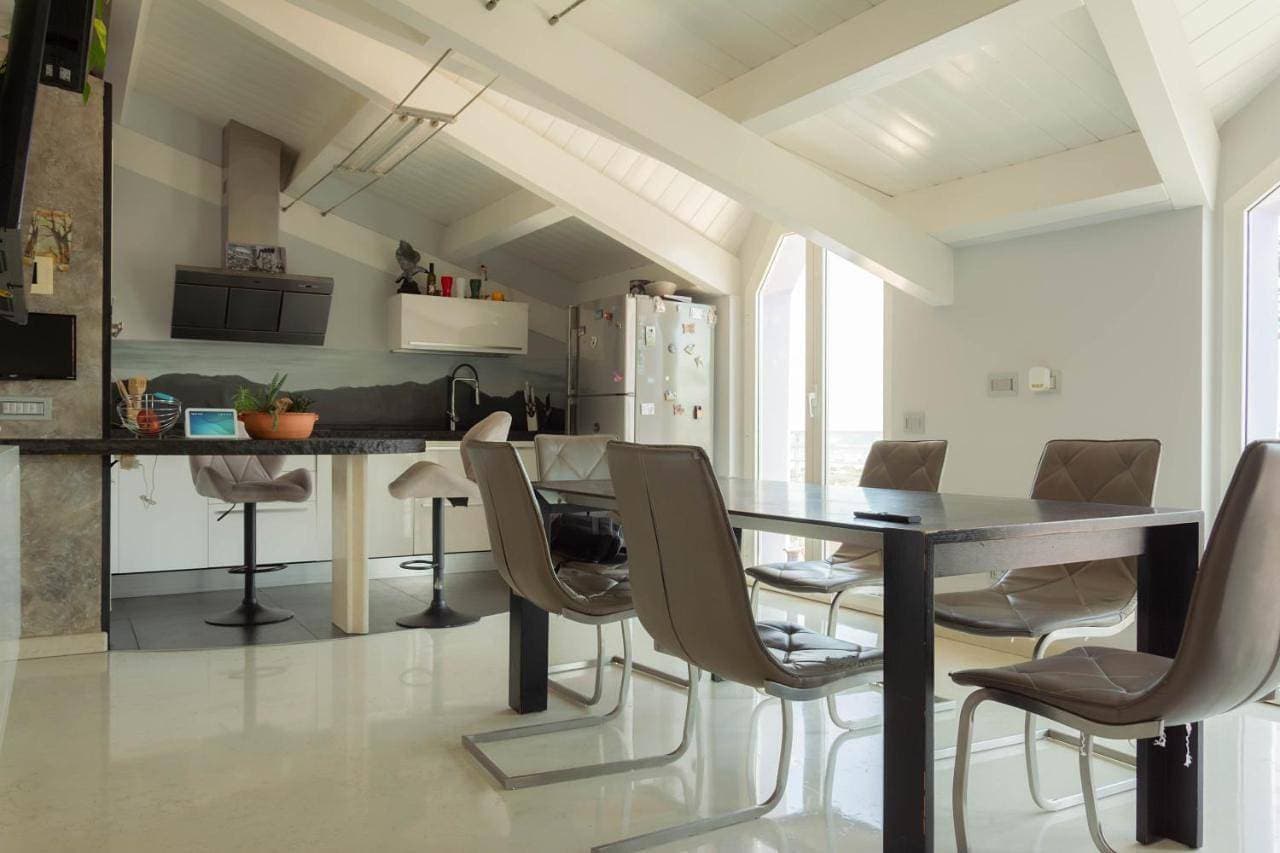 Morelli's Suite Home 1