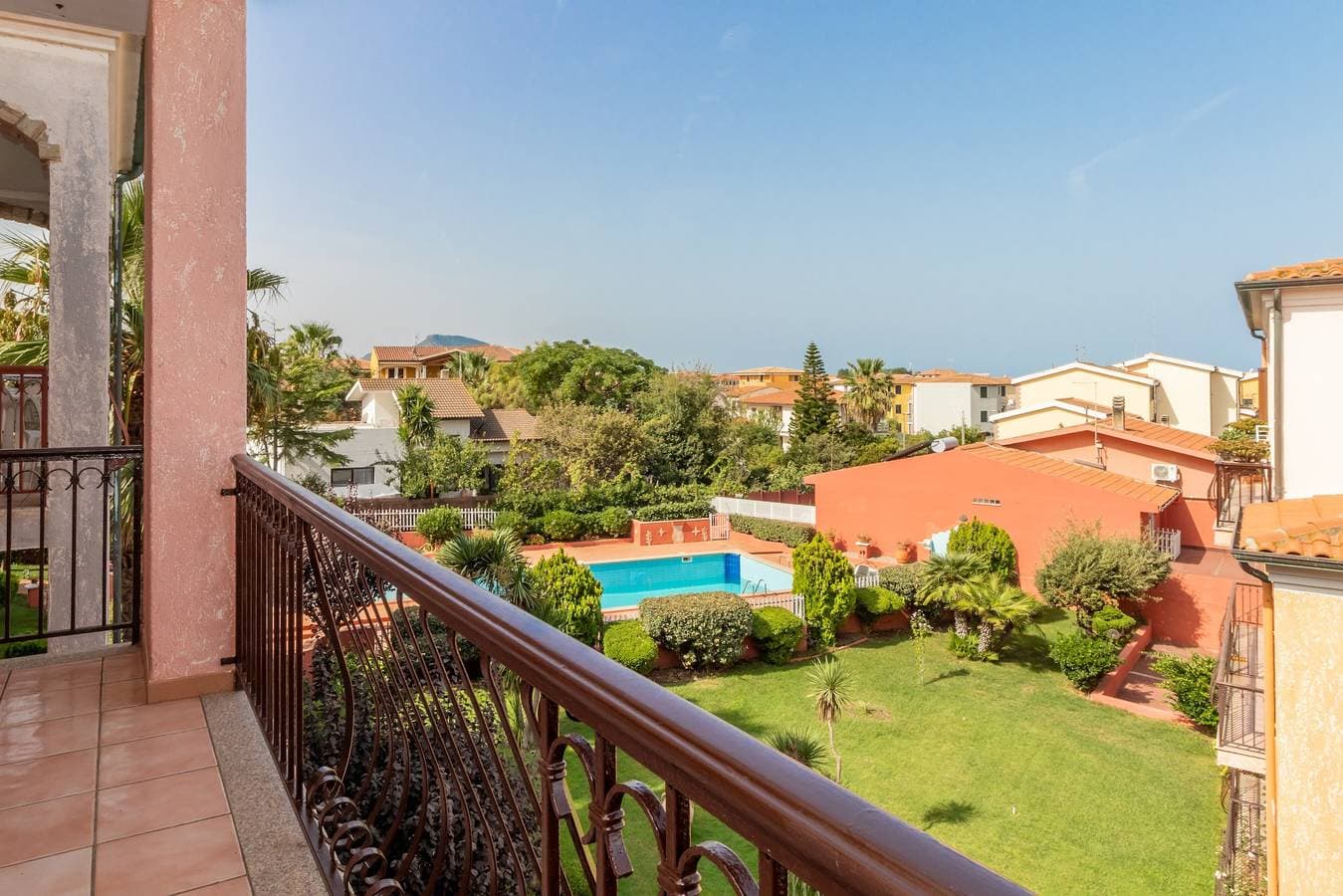 Foto 4 von 22: Ferienwohnung Azalea mit Balkon und WLAN